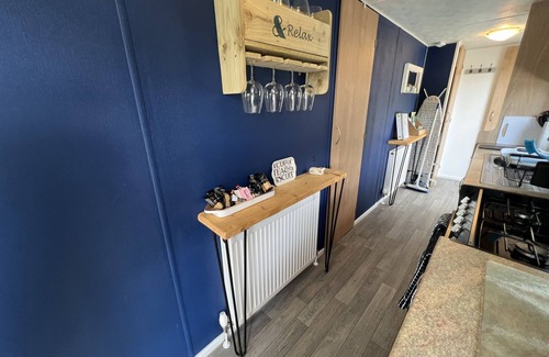Cowes House | 3 Bedroom Caravan RW75, Thorness Bay, Dog Friendly, Free WiFi