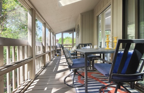 Fontana Condo | 3-bedroom condo in Abbey Springs, Fontana with Golf Cart
