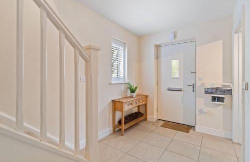 Havering House | 3 Bedroom Cosy-Home in Hornchurch with hot tub