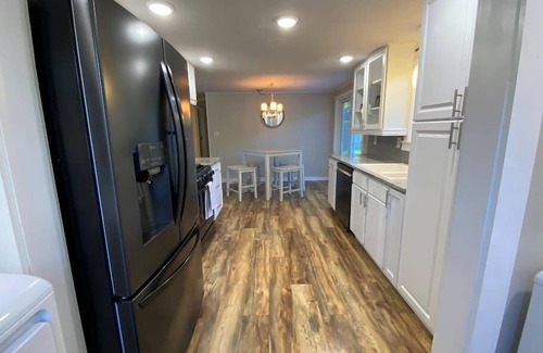 Cadillac Cottage | 3 - Bedroom Cottage Near Lake Mitchell in Cadillac