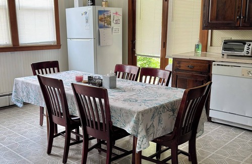 Mattapoisett Cottage | 3 Bedroom Cottage just steps to Private Beach! Pet Friendly!