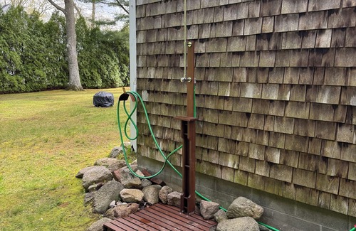 Mattapoisett Cottage | 3 Bedroom Cottage just steps to Private Beach! Pet Friendly!