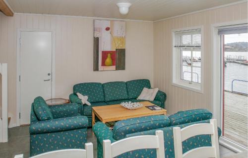 Sjernarøy House | 3 Bedroom Cozy Home In Sjernarøy