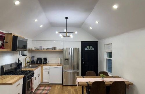 Greentown House | 3-bedroom Family house in wonderful Newfoundland with WiFi, AC