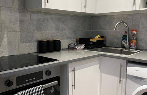 Euston Apartment | 3-Bedroom Flat Next to Euston Station – Central London Location