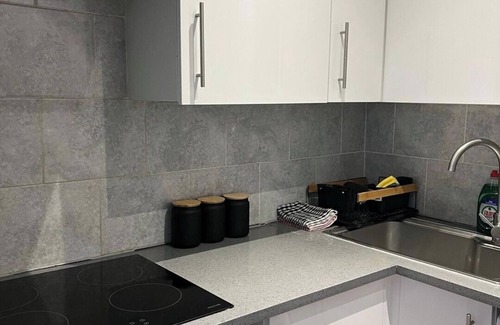Euston Apartment | 3-Bedroom Flat Next to Euston Station – Central London Location