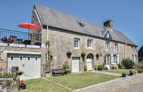 Saint-Michel-de-Montjoie House | 3 bedroom accommodation in St-Michel-de-Montjoie
