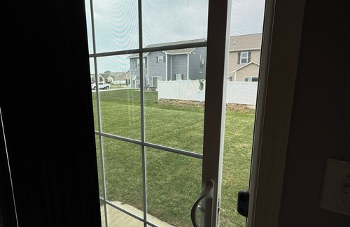Avon House | 3 - Bedroom Furnished Beautiful House Near Indy Airport