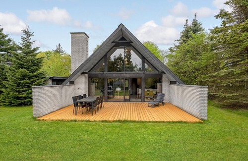 Bøtø By House | 3 bedroom gorgeous home in Væggerløse