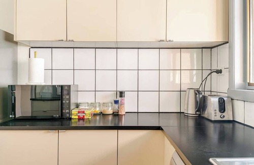 Brunswick House | 3 Bedroom HERlTAGE COTTAGE + Rear PARKlNGnn