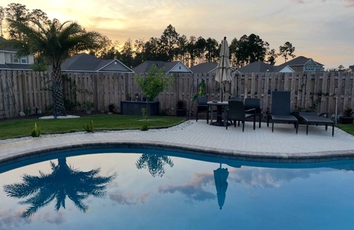 Santa Rosa Beach House | 3-bedroom house in beautiful Santa Rosa Beach!4,500/month. 3-6 month rental only