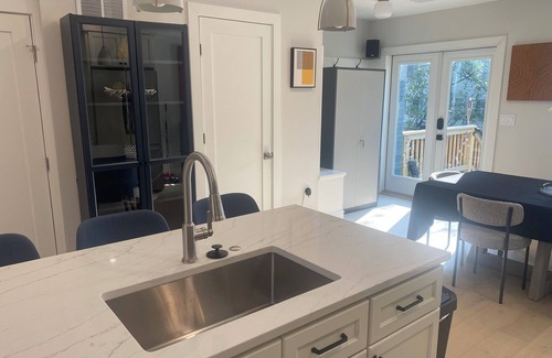Trinidad House | 3-bedroom House in Awesome Washington D.C. with Deck