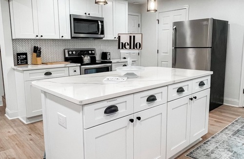 Boonsboro House | 3-bedroom house in charming Boonsboro with WiFi, AC, and a gorgeous view!