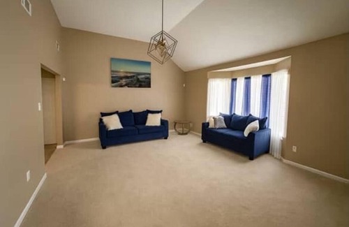 Conyers House | 3-bedroom house in charming Conyers with AC