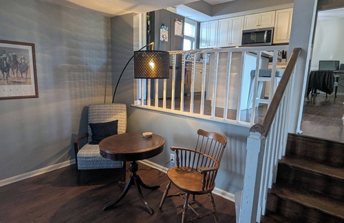 Buechel House | 3-bedroom house in fabulous Louisville with WiFi, AC, workspace and pool!