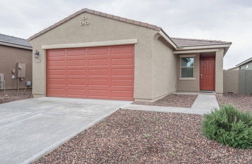 Laveen Village House | 3-bedroom house in welcoming Laveen with WiFi, AC