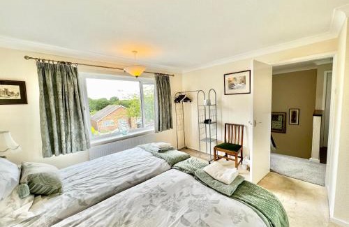 Nettleham House | 3 bedroom house with ample parking and garden