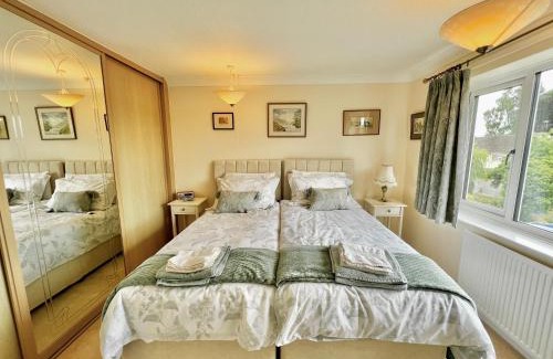 Nettleham House | 3 bedroom house with ample parking and garden