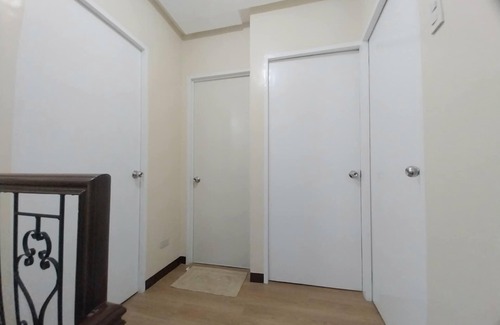 Suba Basbas House | 3-Bedroom Pacific Grand Townhome in Masulog, Lapu-Lapu with WiFi & Full AC Rooms
