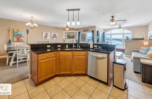 Huddleston Resort | 3 bedroom resort ML beautiful SML condo w/ indoor pool WiFi and dinning.
