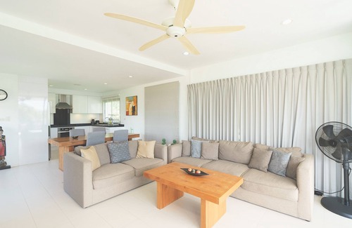 Plai Laem Villa | 3 Bedroom Seaview Villa Esprit