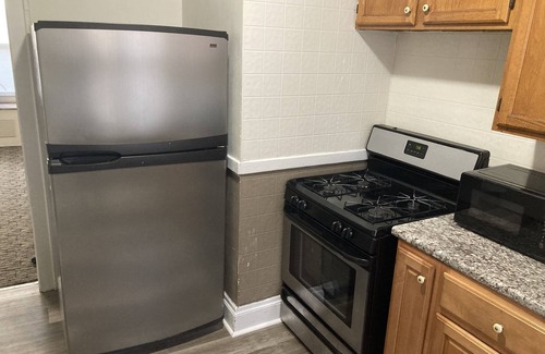 Cleveland House | 3 bedroom townhouse with free parking on premises
