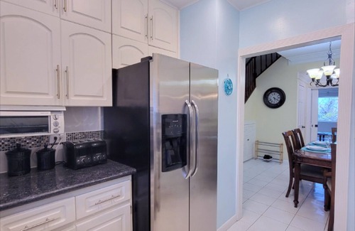 Paradise Island House | 3 Bedroom* Townhouse on Paradise Island - Walk to Atlantis & Beach