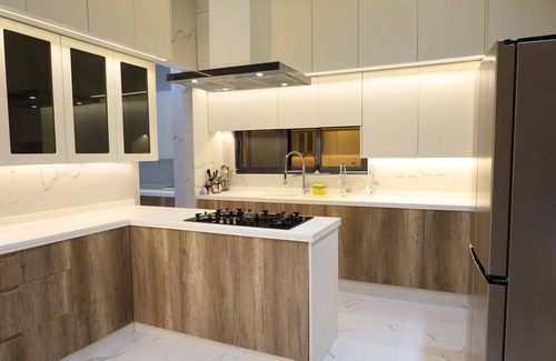 Ajman House | 3-bedroom villa in enchanting Ajman with AC, WiFi. Relax and unwind