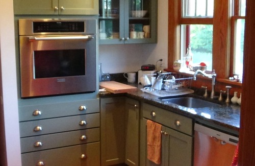 Liberty House | 3 bedrooms, 2.5 baths fully furnished and equipped, dog-friendly, on 15 acres