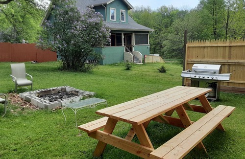 Liberty House | 3 bedrooms, 2.5 baths fully furnished and equipped, dog-friendly, on 15 acres