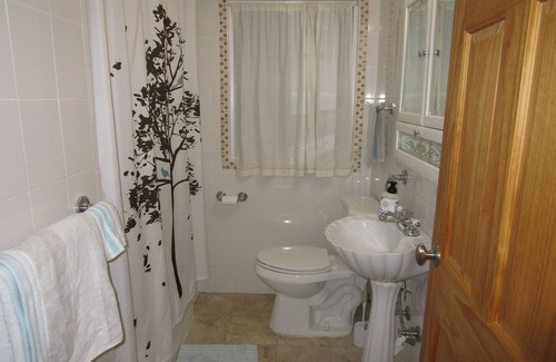 Bay Area House | 3 blocks from Ocean!