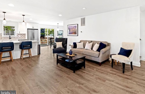 Bethany Beach Cottage | 3 Blocks to Beach. 5 Bedrooms, 4 Bathrooms - Family Spaces, Kitchen, & Porches