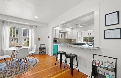 Grand Junction House | 3 Blocks to Main St/Kids Lounge & TV/Sleeps 6/W&D/Workspace/Priv Yard