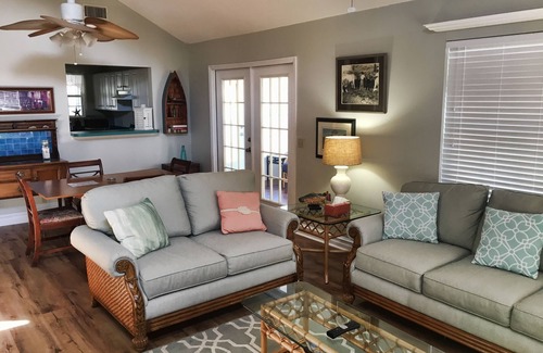 Saint Simons Island House | 3 BR, 3 BA close to everything! Walk/Bike to local attractions.