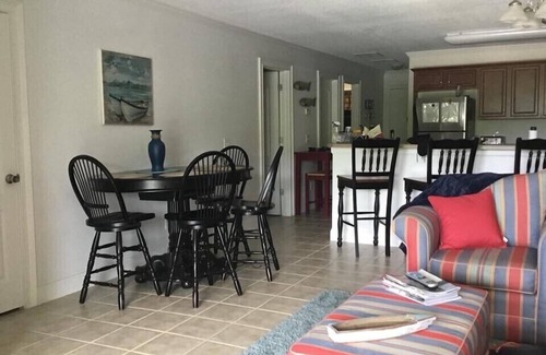 Alexander City Condo | 3 BR condo with dedicated deep water boat slip!