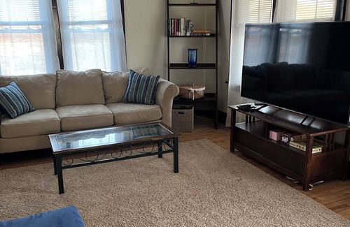 Bridgeton House | 3-BR house in serene Bridgeton 10 mile from Airport WiFi AC. Enjoy peaceful stay