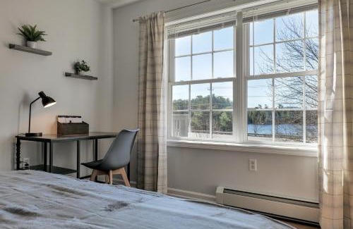 Salsbury Cove House | 3 BR Private Pondside View New Reno [Moose Lodge]