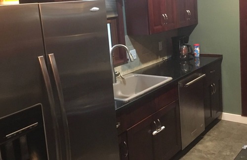 Bethany House | 3 BR, Renovated house in quiet area. SELF check in! NE Lincoln, Close 2 it all