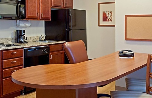 Westchase House | 3 Cozy Units, Kitchen, Near Attractions, Pool