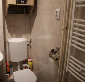 Jozsef Attila-lakotelep Apartment | 3 hippos apartman