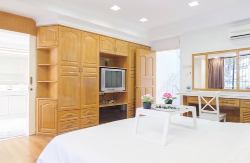 Bangsar House | 3 Level Bangsar Townhouse - Near LRT BSC