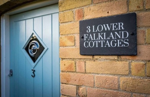 Long Melford House | 3 Lower Falkland Cottage, Long Melford