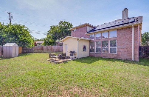 Euless House | 3 Mi to DFW: Pet-Friendly Euless Home