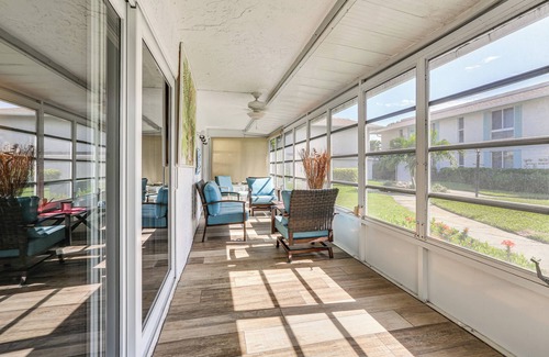 East Naples Condo | 3 Mi to Dtwn: Naples Condo w/Access to 9 Pools!