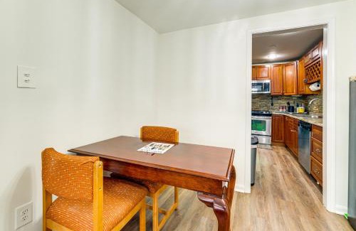 Herndon House | 3 Mi to Dulles Airport D C Area Townhome