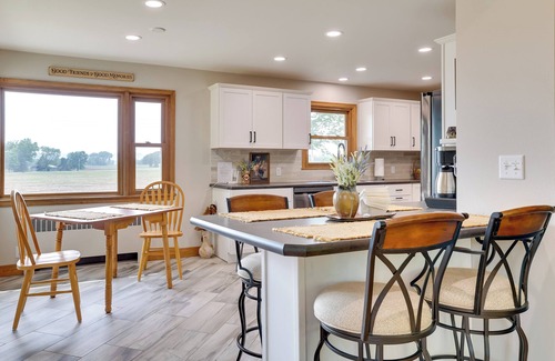 Onalaska House | 3 Mi to Lake Onalaska: Quaint Home w/Prairie View