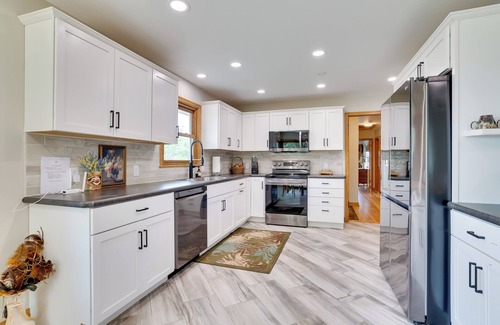 Onalaska House | 3 Mi to Lake Onalaska: Quaint Home w/Prairie View