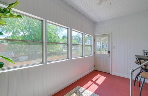 Lynchburg Apartment | 3 Mi to Liberty U: Apt w/Full Kitchen & King Bed!