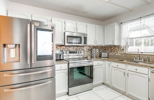 Boyette House | 3 Mi to Marina: Riverview Family Home w/Lanai!