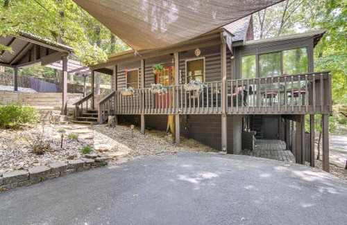 Kimberling City House | 3 Mi to Table Rock Lake Cabin with Fire Pit!